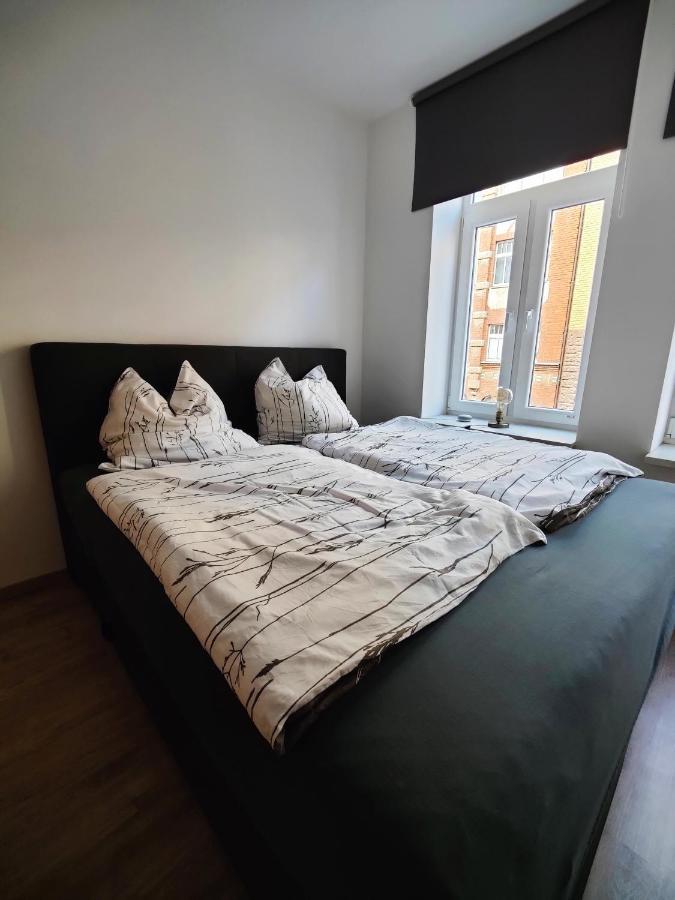 Neu Sanierte Wohnung Mit Balkon Und Stellplatz แอร์ฟวร์ท ภายนอก รูปภาพ